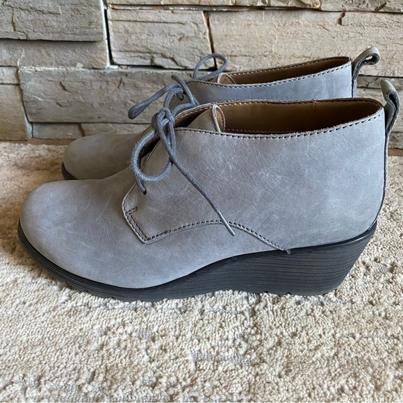Dansko Cadee Lace Up Ankle Booties Wedge Heel Nubuck Suede Leather Blue Gray: 38 - Picture 2 of 11